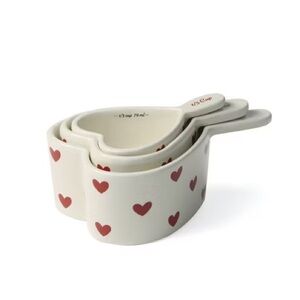NEW Target Bullseyes Playground Valentines Heart Shaped Ceramic Measuring Cups